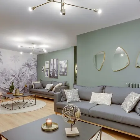 Beautiful And Spacious Flat In Trendy Oberkampf شقة باريس