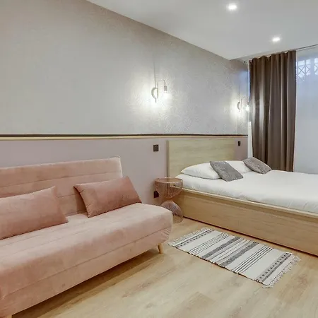 Beautiful And Spacious Flat In Trendy Oberkampf شقة *