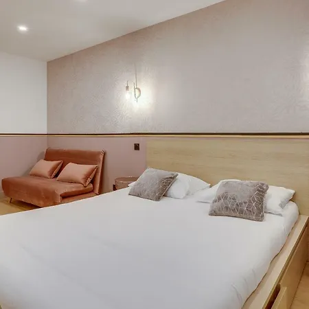 Beautiful And Spacious Flat In Trendy Oberkampf