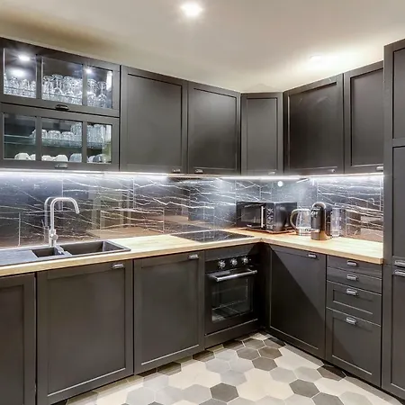 Beautiful And Spacious Flat In Trendy Oberkampf شقة باريس